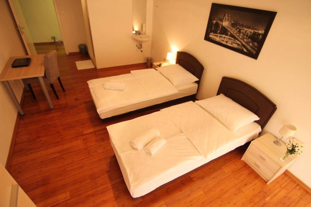 Rooms Xxl Zagreb Exterior photo