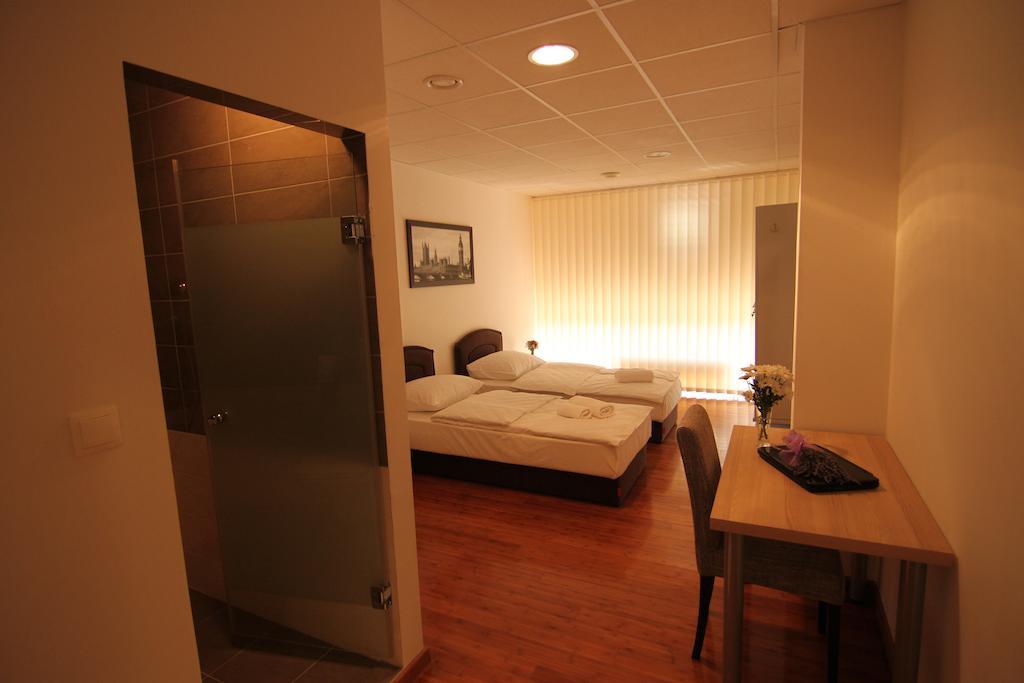Rooms Xxl Zagreb Exterior photo