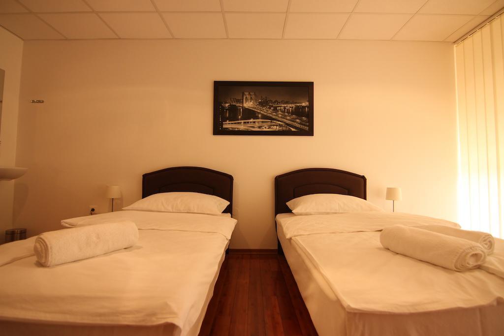 Rooms Xxl Zagreb Exterior photo