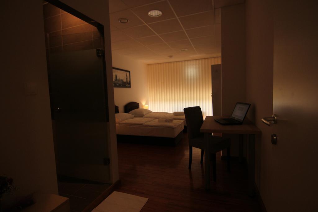 Rooms Xxl Zagreb Exterior photo